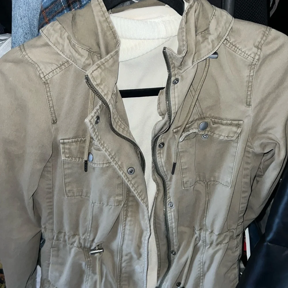 Jacket - Picture 1 of 2